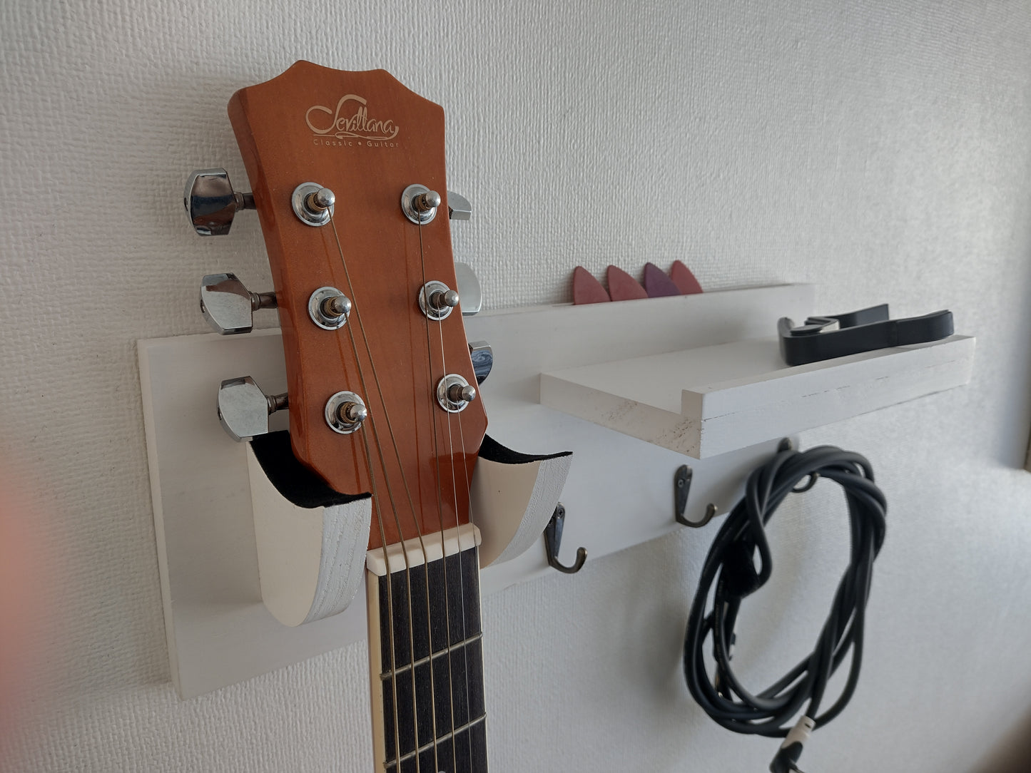 SOPORTE DE PARED PARA GUITARRA.