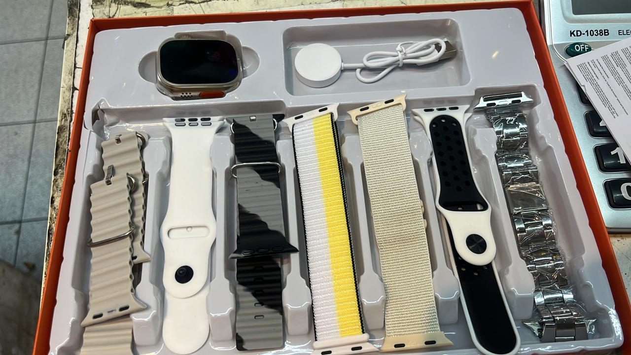 SMARTWATCH ULTRA 2.01.